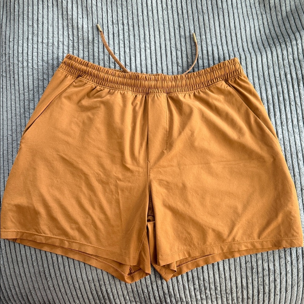 Lululemon mens pacebreaker 5inch linerless shorts (L)